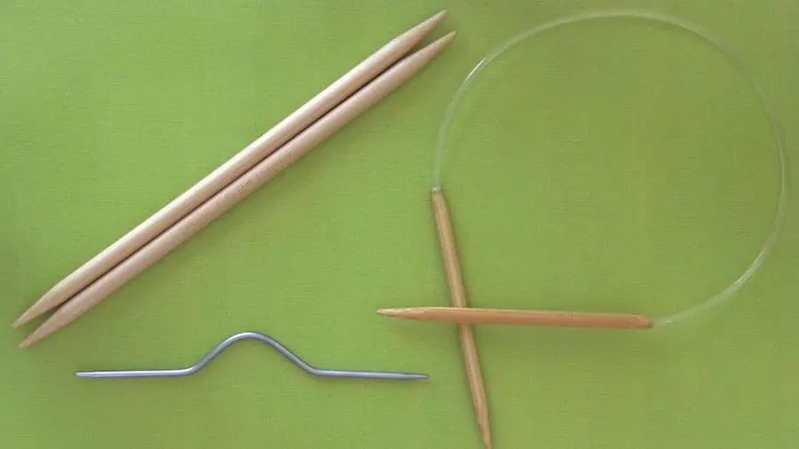 A Beginner's Guide to Circular Knitting Needle Sizes - Sintelli