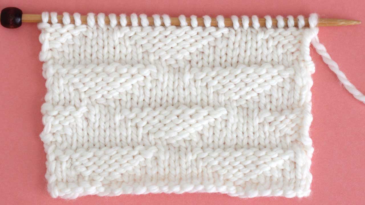 Pique Triangle Stitch Knitting Pattern for Beginners | Studio Knit