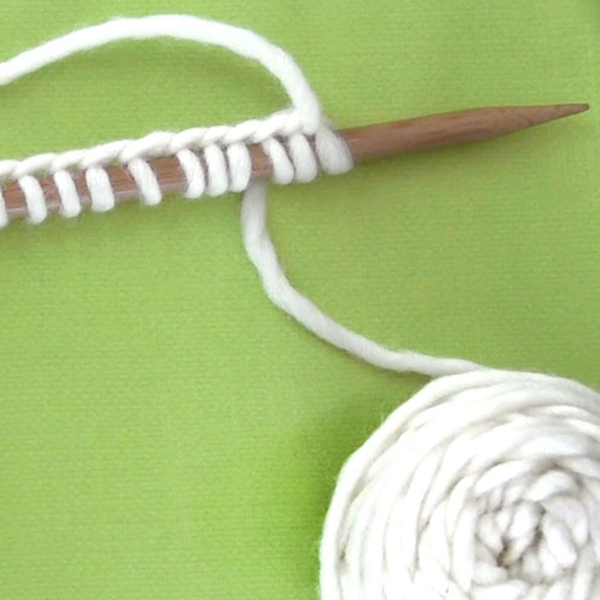 5 Steps to Switch to Double Pointed Knitting Needles - Studio Knit