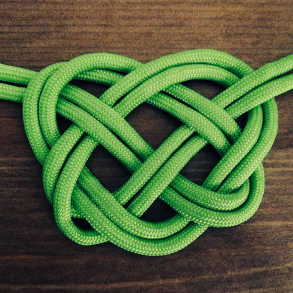How To Tie A Heart Knot