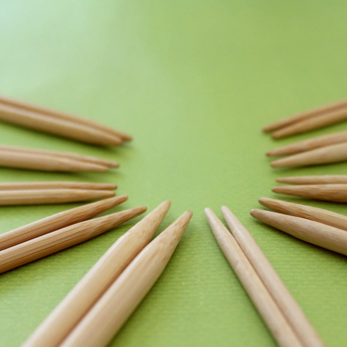 What Are The Best Knitting Needles for Beginners?