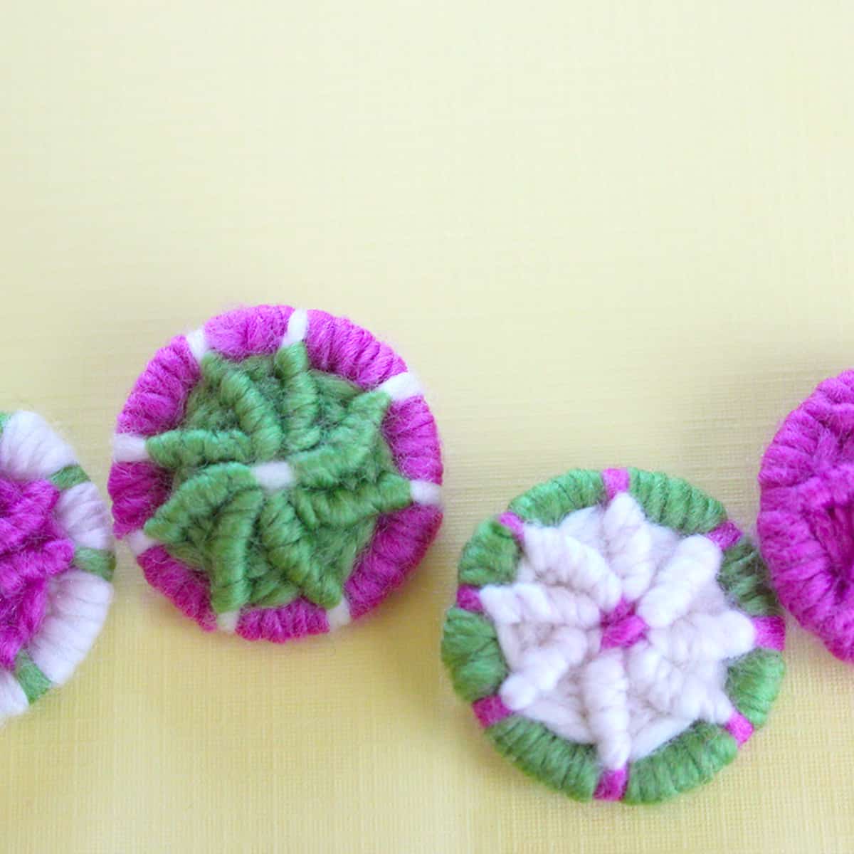 How to Craft Yarn Dorset Buttons - Studio Knit